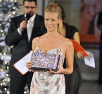 2009. Zagreb, Mimara, donacija torbi za udrugu Jedra